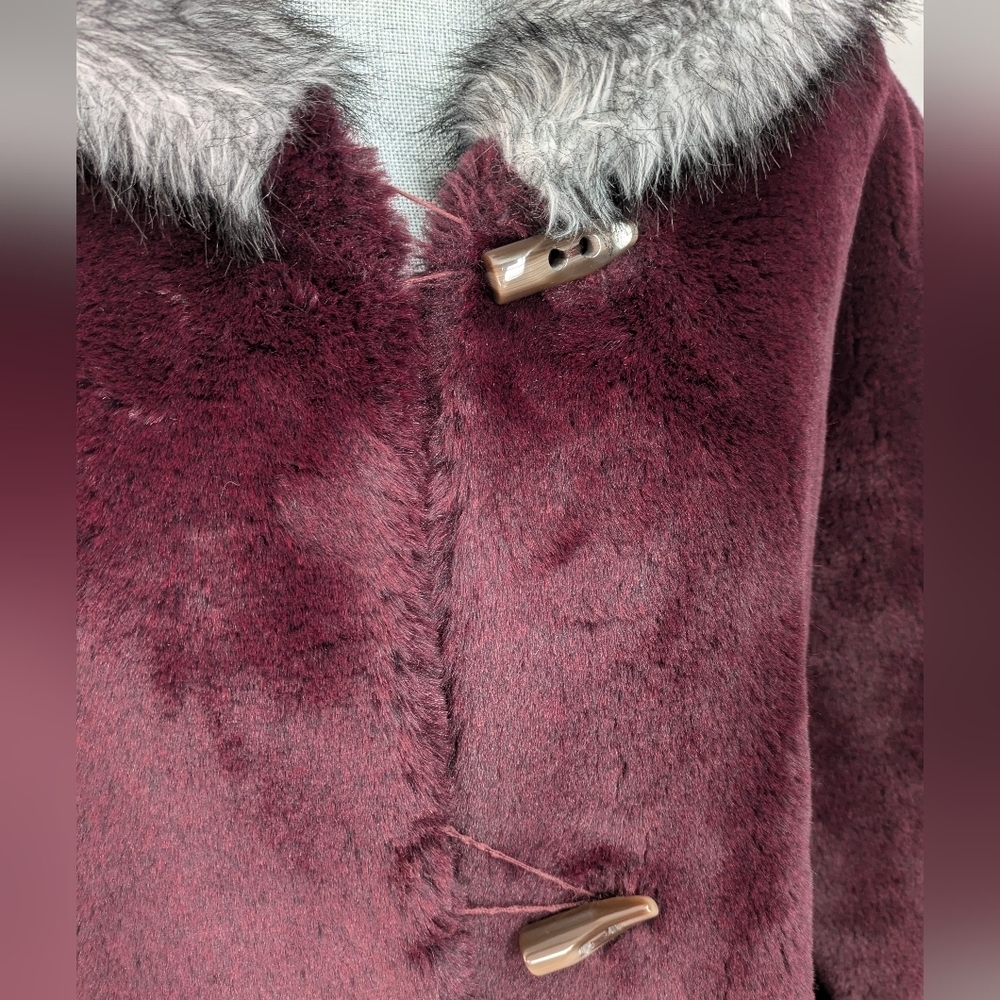 Vintage West Peak Faux Fur Jacket - Picture 4 of 16